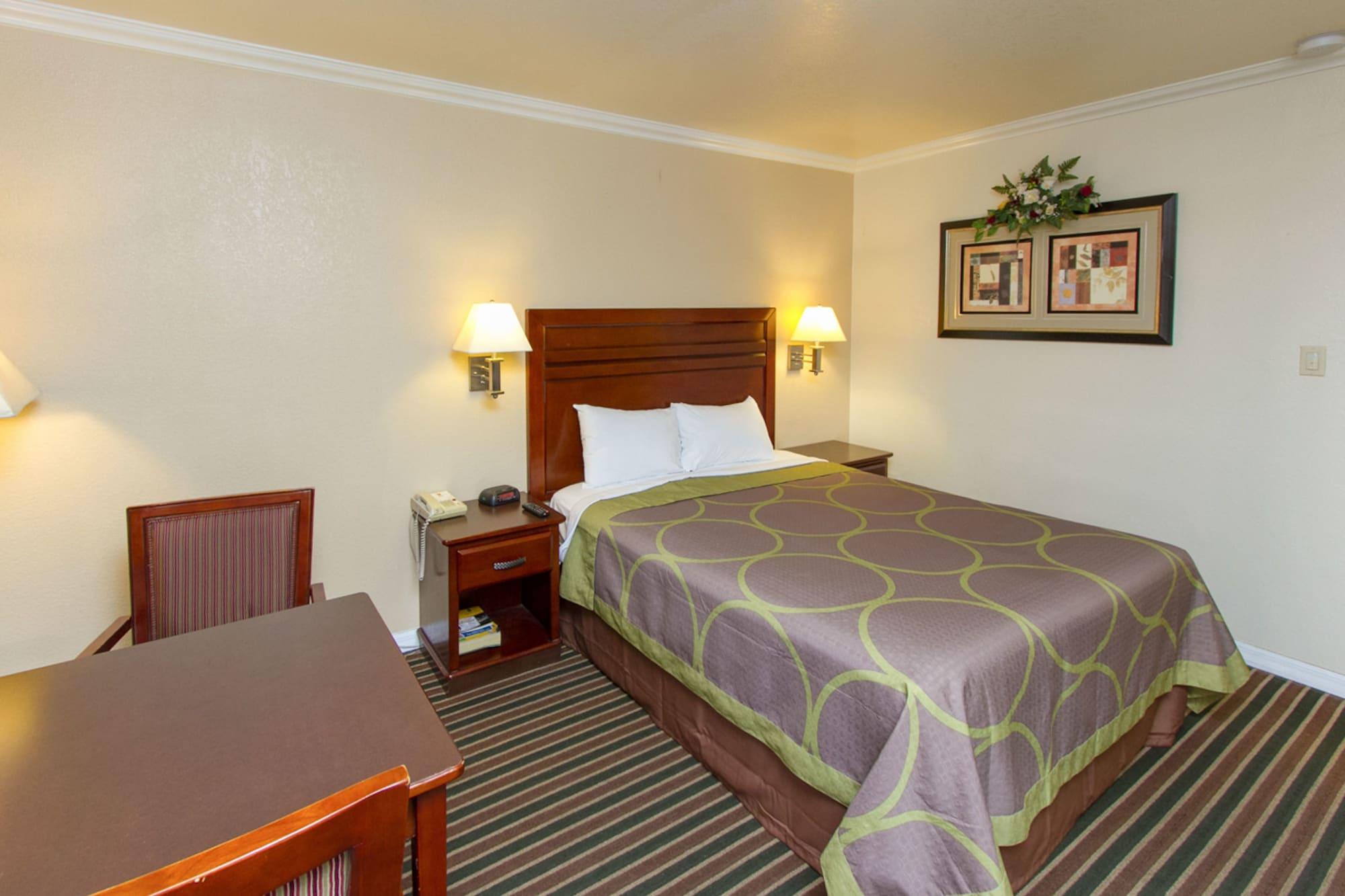 Surestay By Best Western Fresno Central Εξωτερικό φωτογραφία
