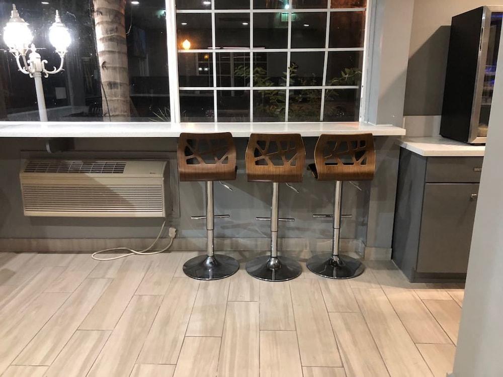 Surestay By Best Western Fresno Central Εξωτερικό φωτογραφία