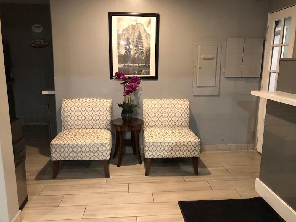 Surestay By Best Western Fresno Central Εξωτερικό φωτογραφία