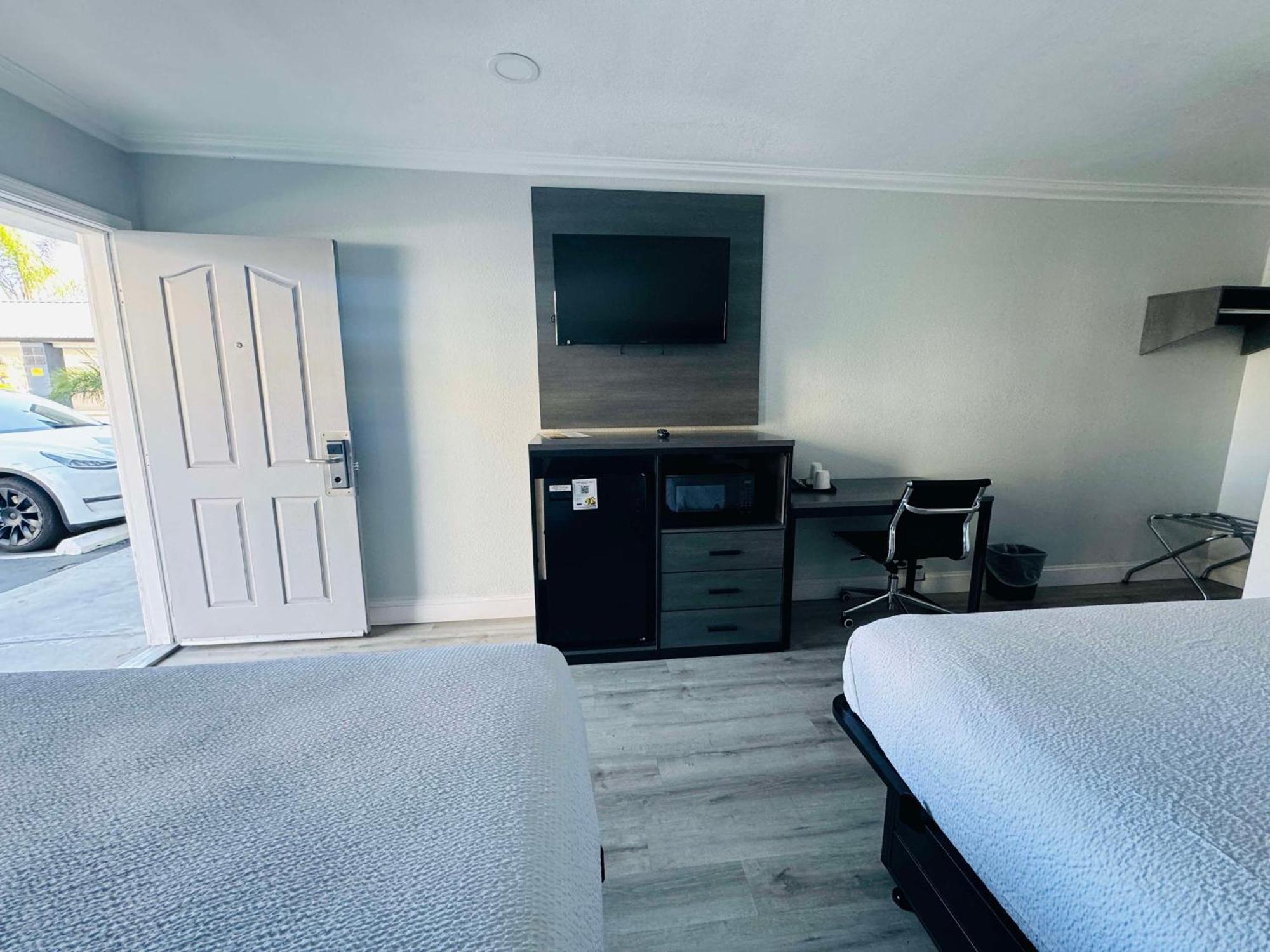 Surestay By Best Western Fresno Central Εξωτερικό φωτογραφία