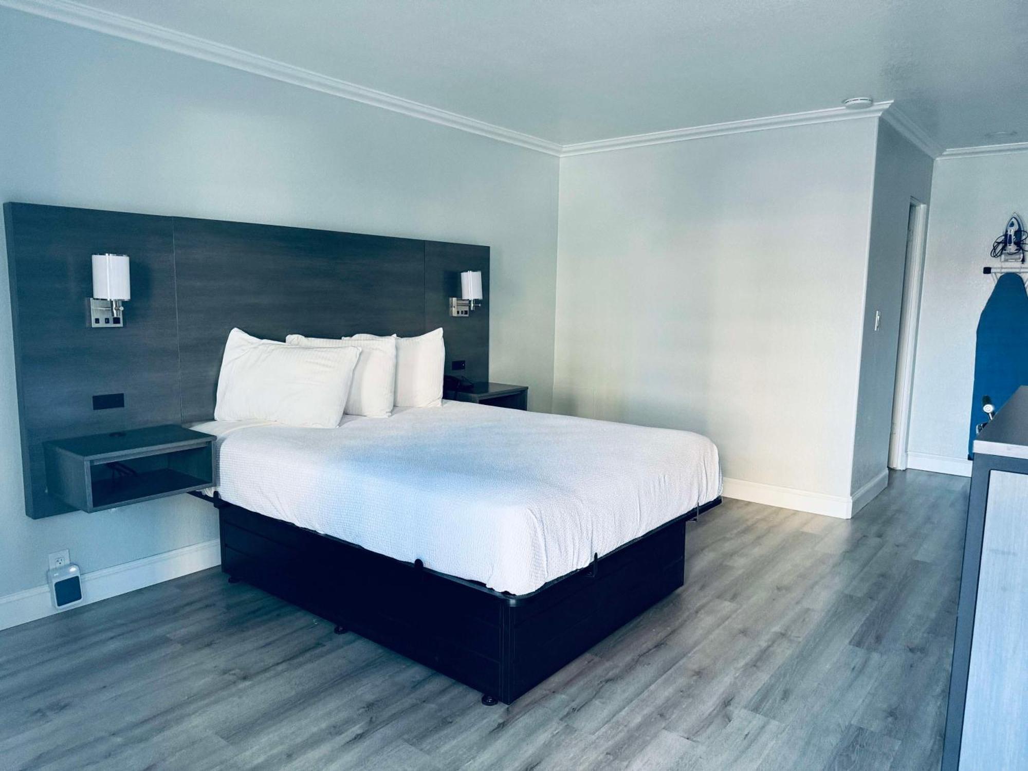 Surestay By Best Western Fresno Central Εξωτερικό φωτογραφία