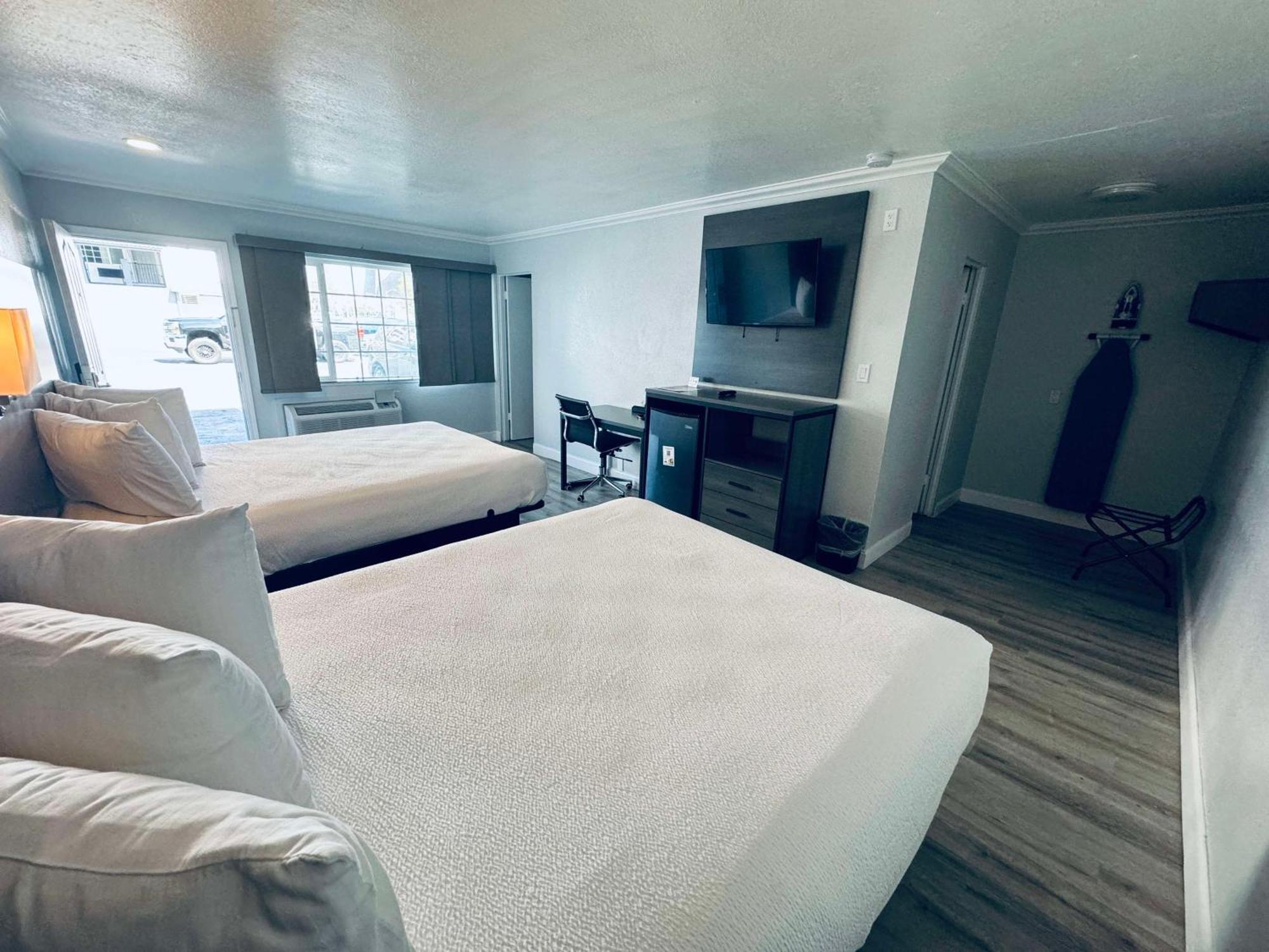 Surestay By Best Western Fresno Central Εξωτερικό φωτογραφία