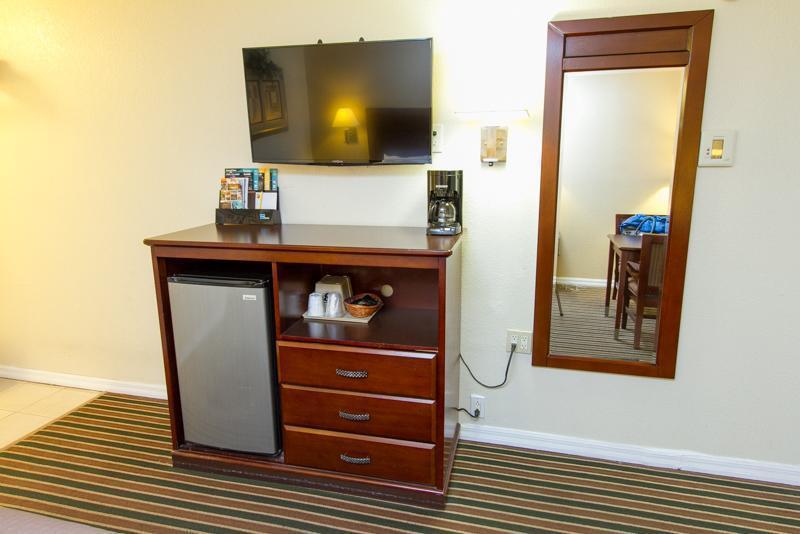 Surestay By Best Western Fresno Central Εξωτερικό φωτογραφία