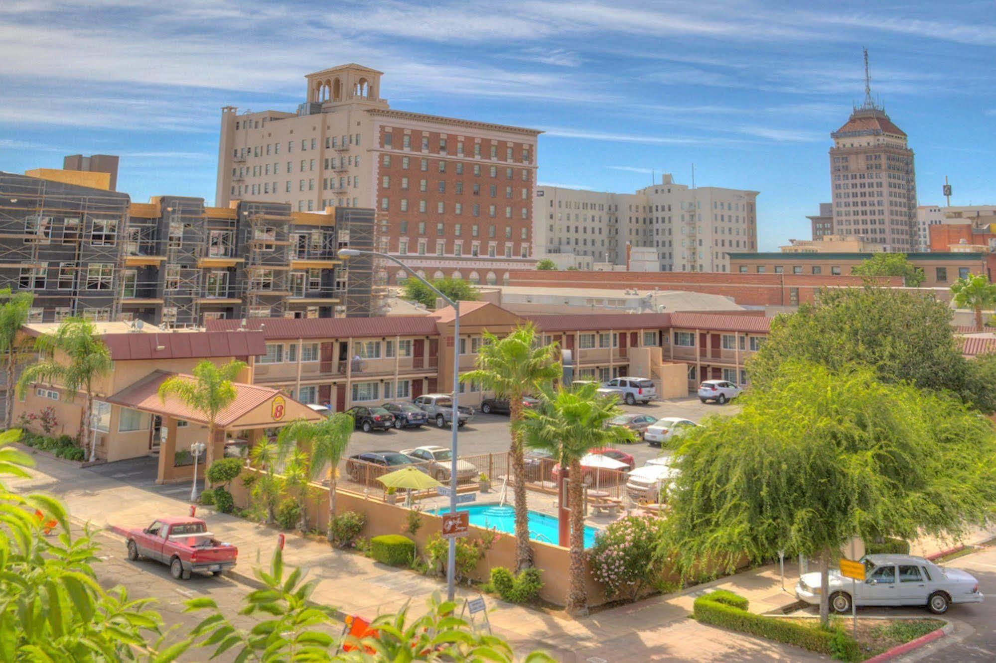 Surestay By Best Western Fresno Central Εξωτερικό φωτογραφία