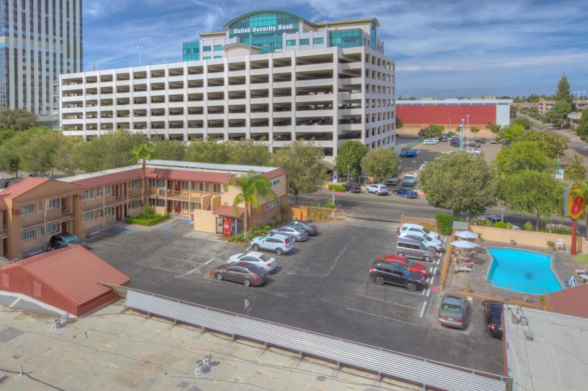 Surestay By Best Western Fresno Central Εξωτερικό φωτογραφία