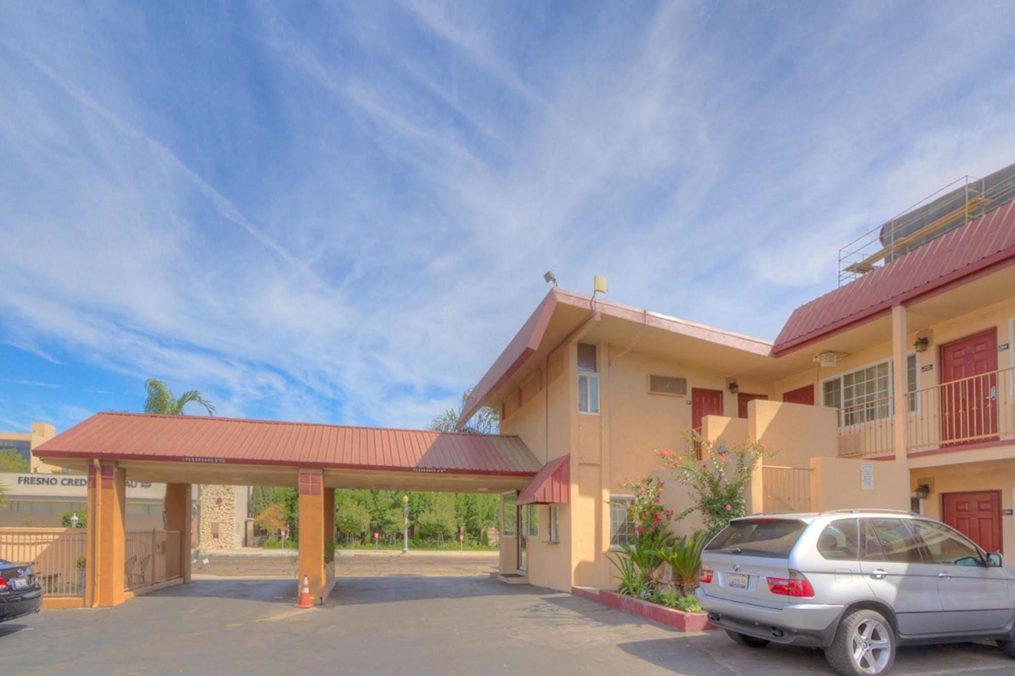 Surestay By Best Western Fresno Central Εξωτερικό φωτογραφία